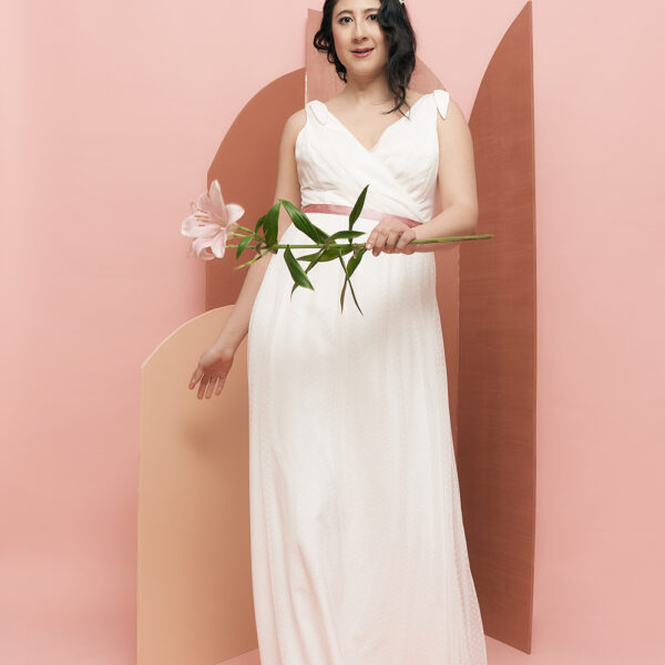 SAMPLE SALE: Brautkleid Dottie aus Pünktchentüll mit gewickeltem Ausschnitt Gr.38/40