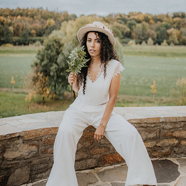 SAMPLE SALE: Eleganter Braut-Jumpsuit Muriel mit französischer Spitze Gr. 38/40